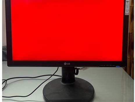 LG W2442PAT 24INCH
